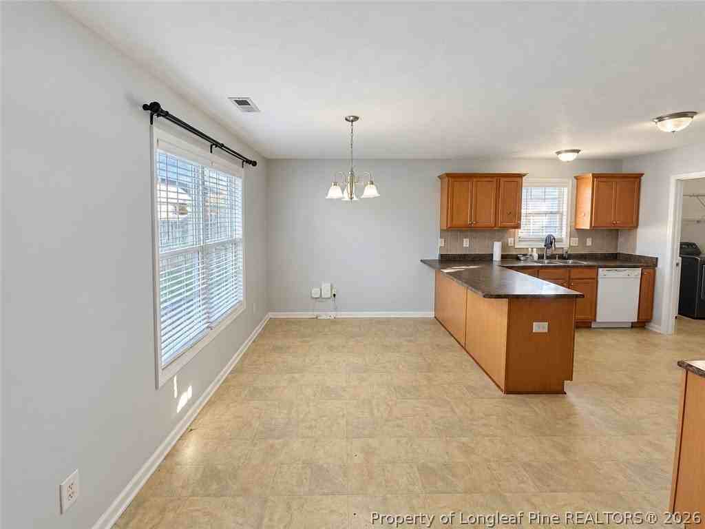 249 Saint George Dr - Photo 5 of 23