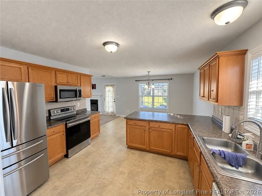 249 Saint George Dr - Photo 7 of 23