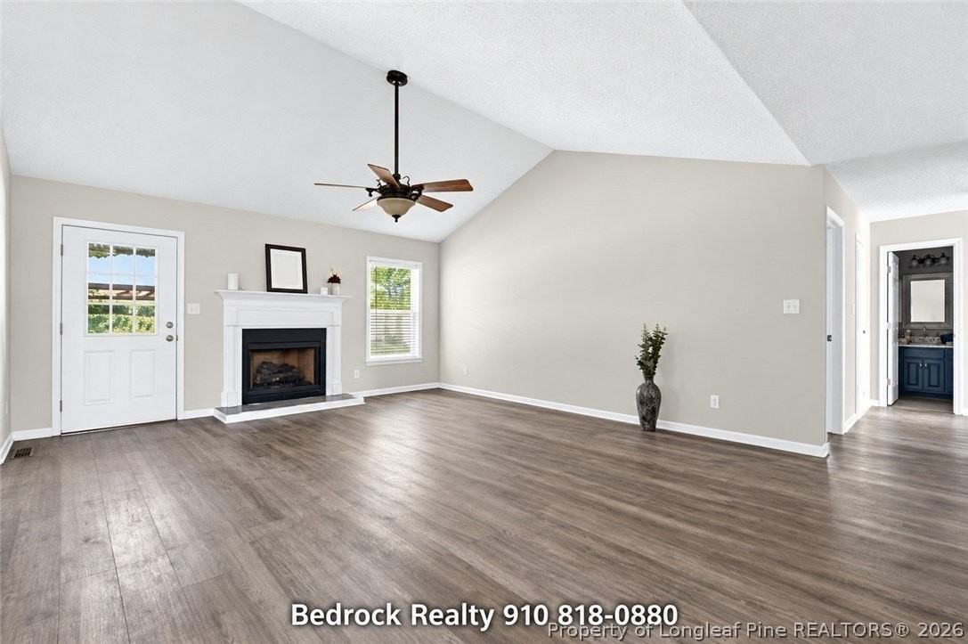 2926 Coachway Dr - Photo 6 of 20