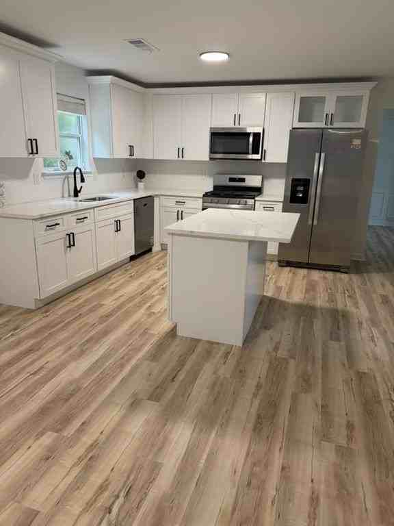 320 Oxnard Cir Sw - Photo 5 of 18