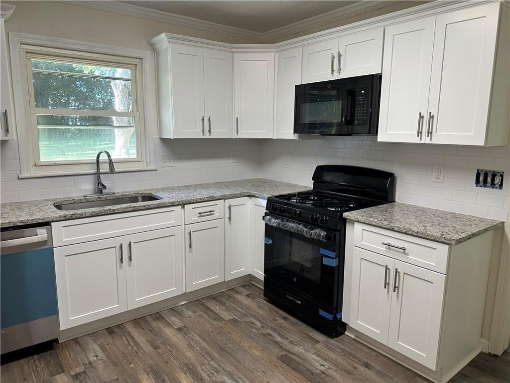 771 Prince Ter - Photo 3 of 10