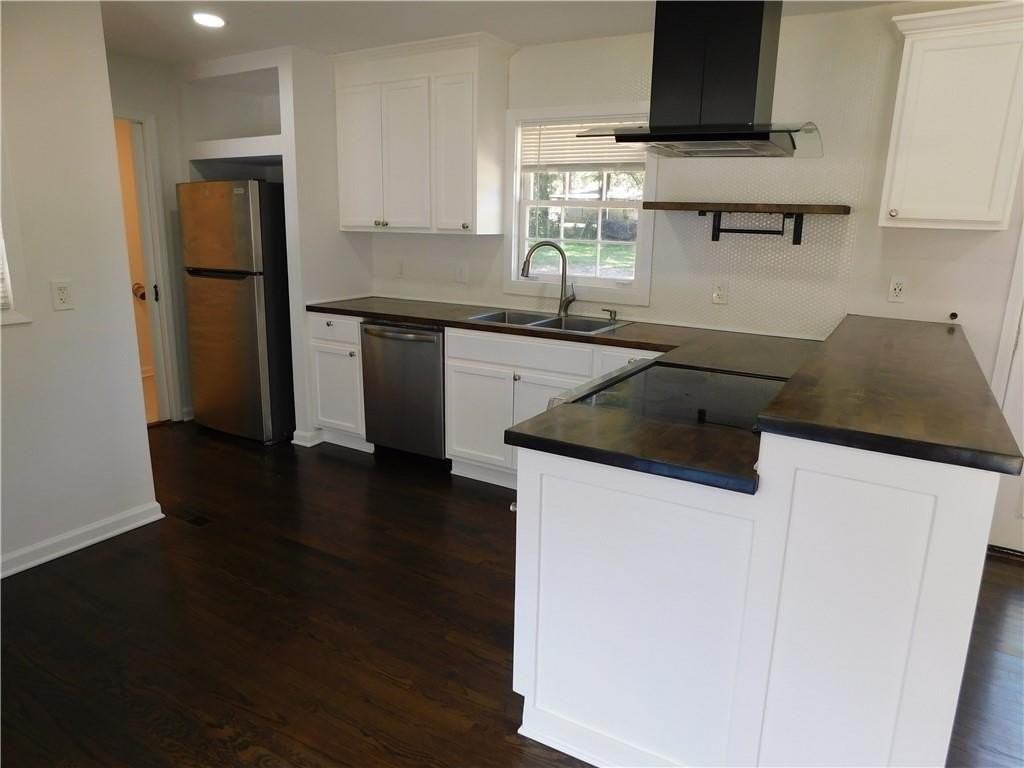 3928 Lillie St - Photo 6 of 26