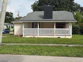featured image of 3516 E Riverside Dr