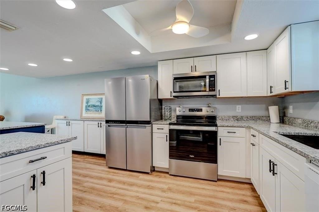 4541 Bay Beach Ln #344 - Photo 5 of 14