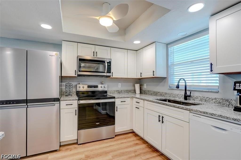 4541 Bay Beach Ln #344 - Photo 6 of 14