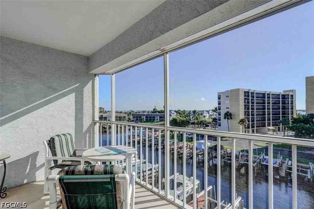 4541 Bay Beach Ln #344 - Photo 7 of 14