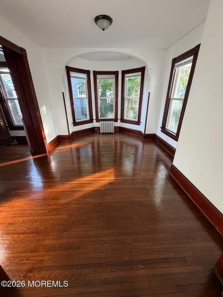 92 Broadway - Photo 7 of 15