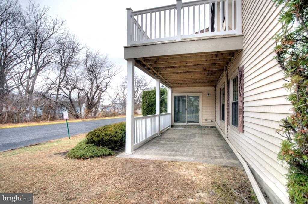 14 Pickwick Pl - Photo 4 of 37