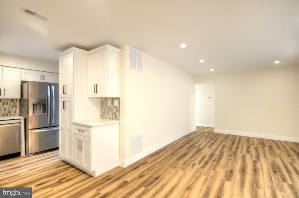 14 Pickwick Pl - Photo 7 of 37