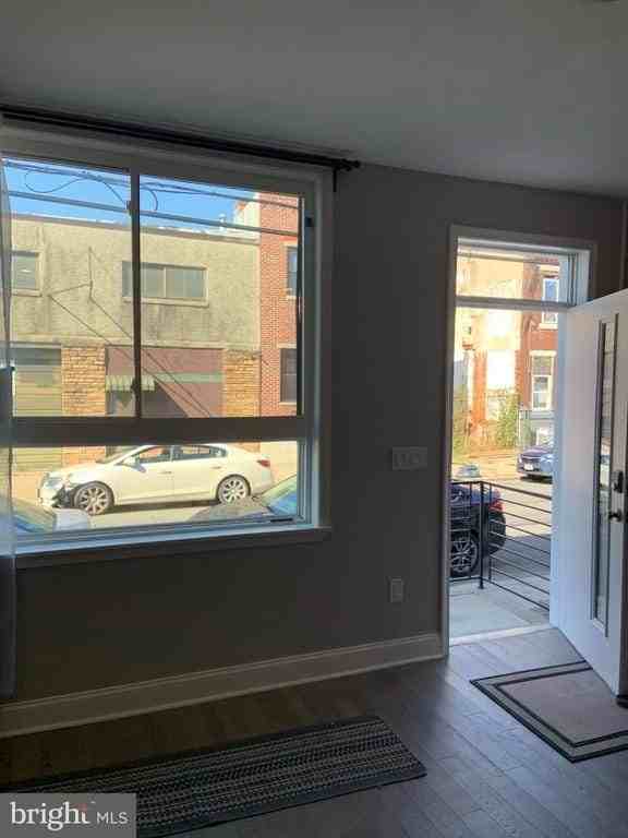 1729 S 19th St - Photo 3 of 20