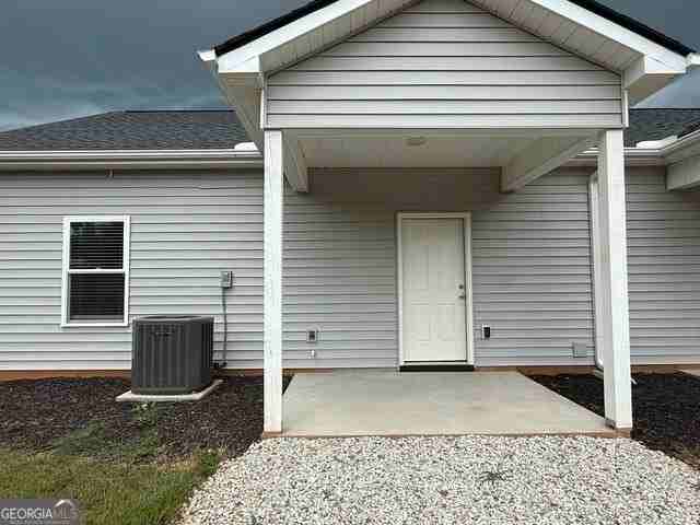 2453 Memorial Rd - Photo 7 of 11
