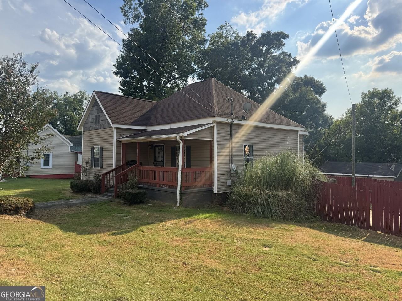 1000 Juniper St - Photo 2 of 16