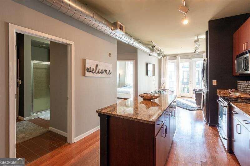5300 Peachtree Rd #2110 - Photo 3 of 42