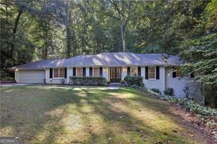 4601 Club Cir Ne - Photo 1 of 1