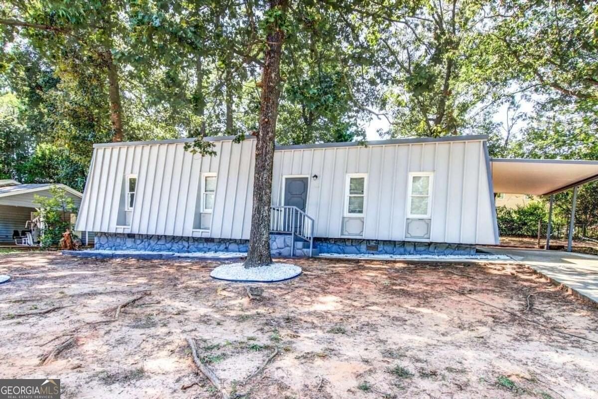 1764 Big Horn Ct Se - Photo 2 of 28