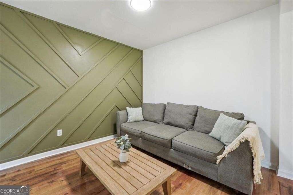 309 Cowan Rd Se - Photo 5 of 22