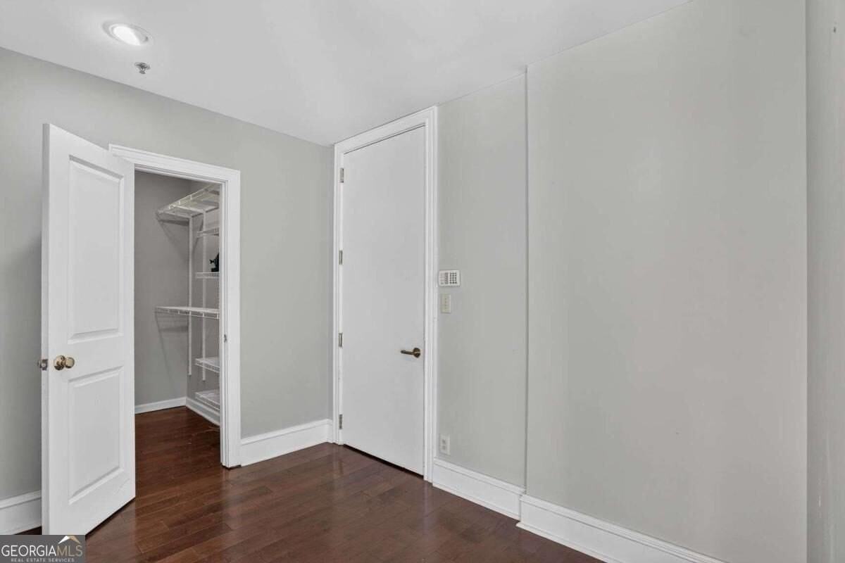 57 Forsyth St Nw #10A - Photo 2 of 29