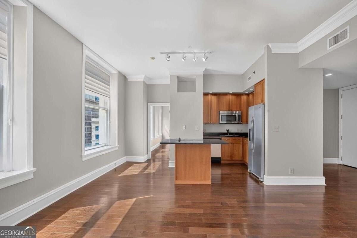 57 Forsyth St Nw #10A - Photo 4 of 29