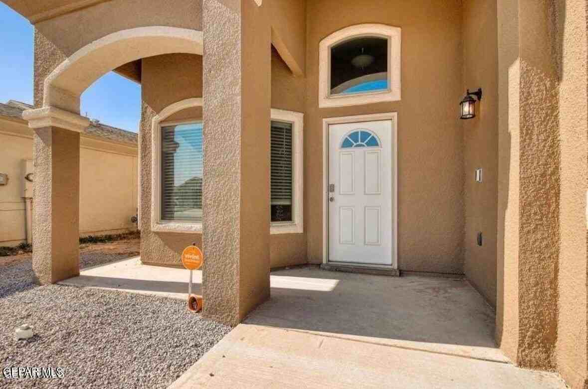 11612 Flor Galatea Way - Photo 2 of 23