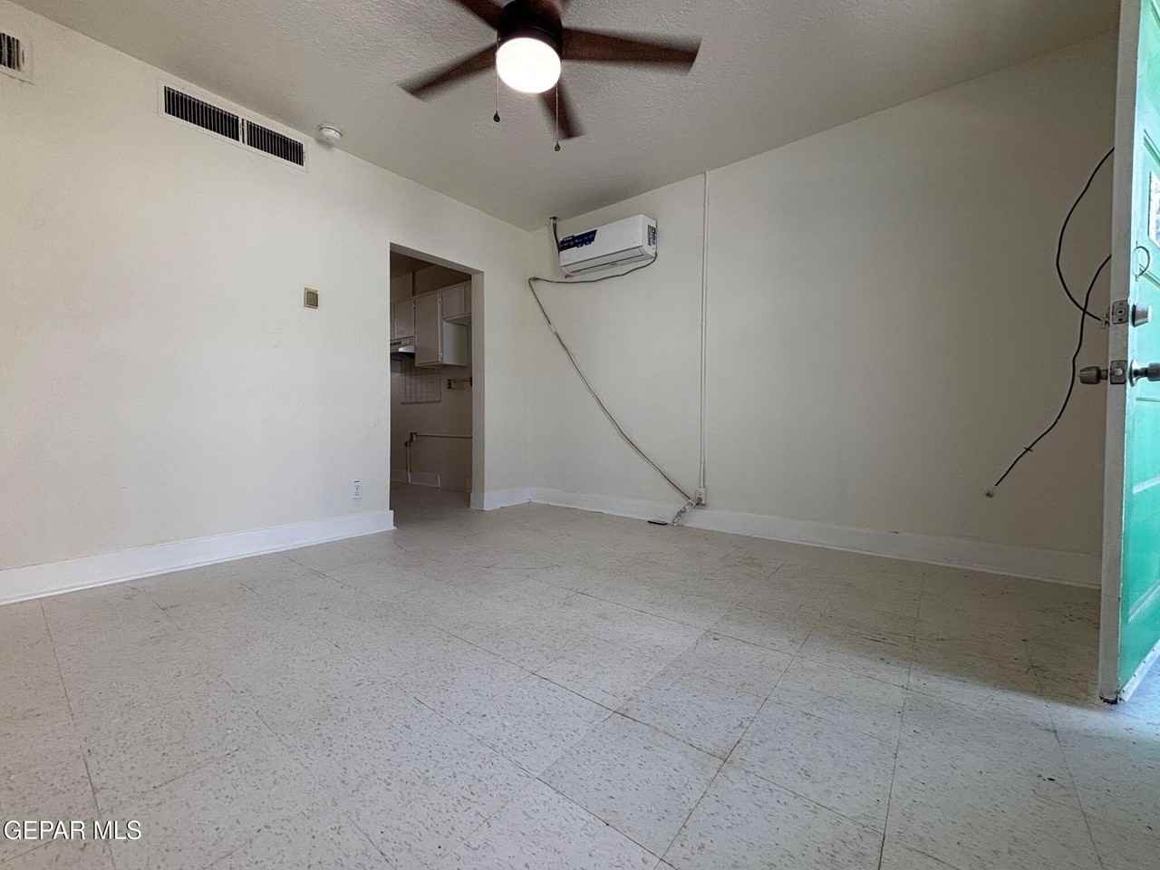 516 S Kansas St #207 - Photo 5 of 9