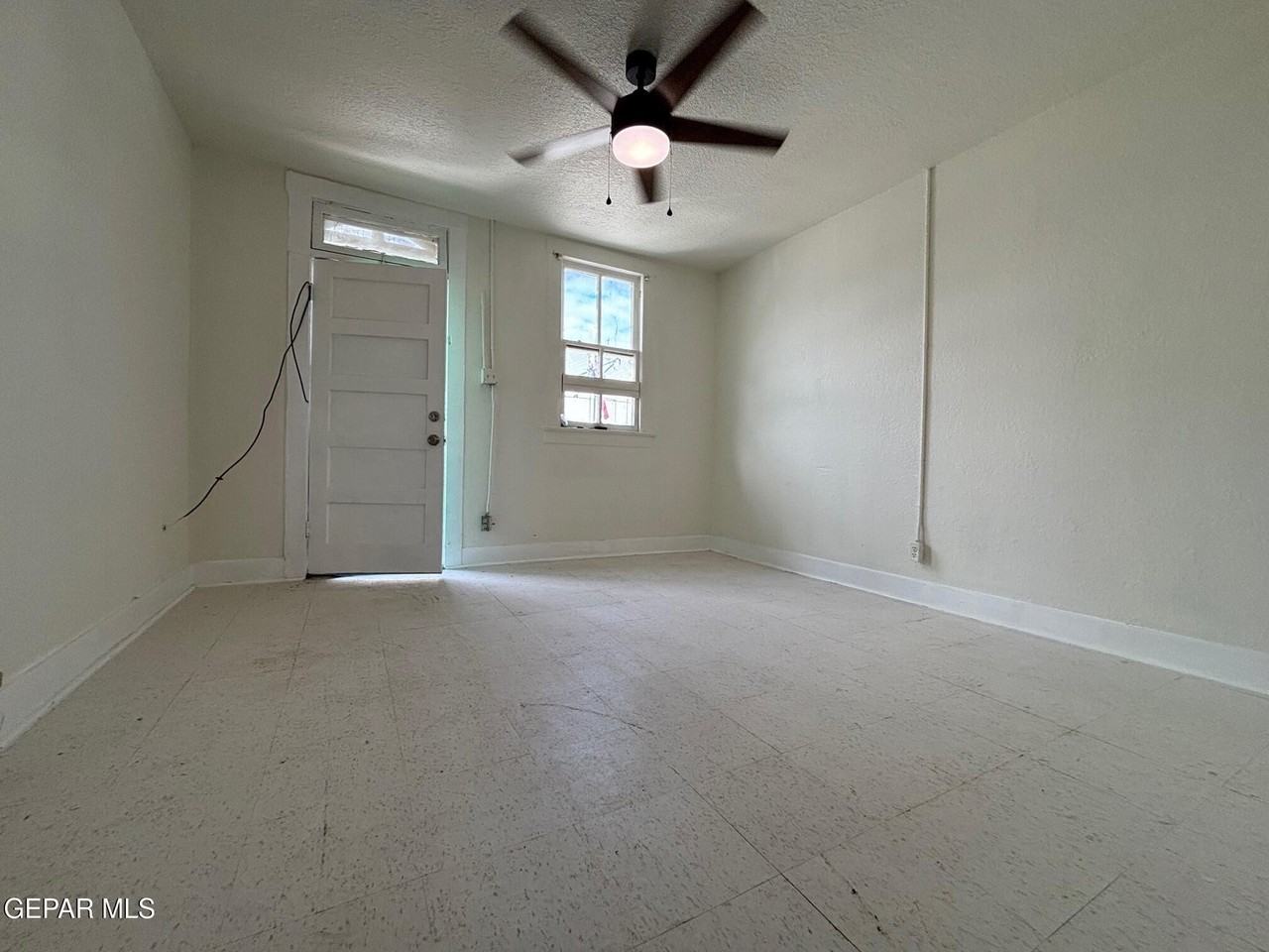 516 S Kansas St #207 - Photo 6 of 9