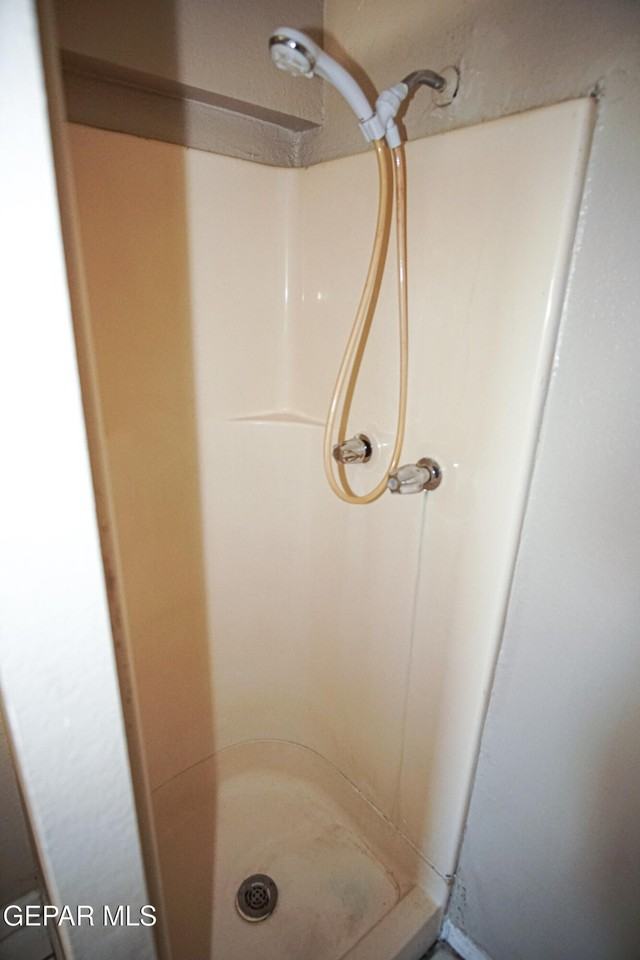 419 E Schuster Ave #4 - Photo 5 of 9