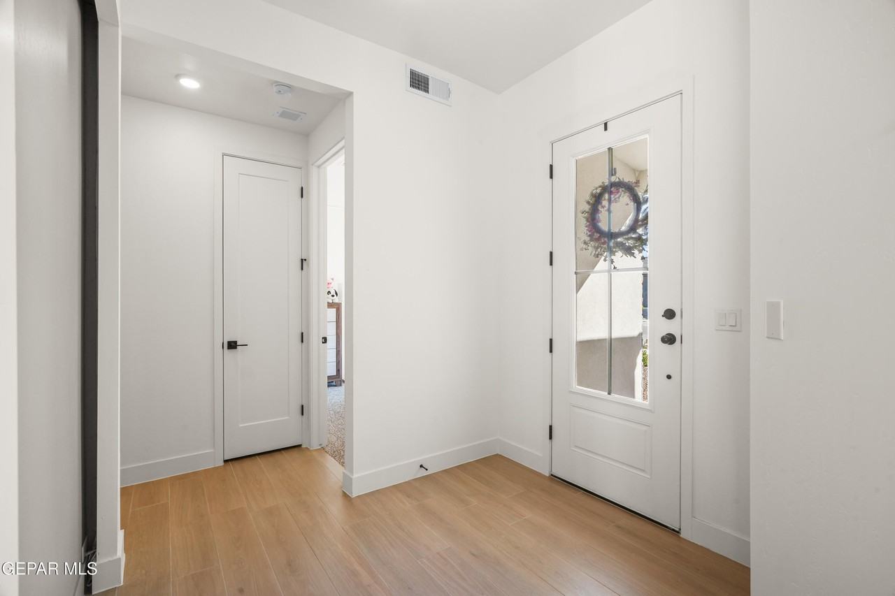 629 Paseo De La Riena St - Photo 5 of 42