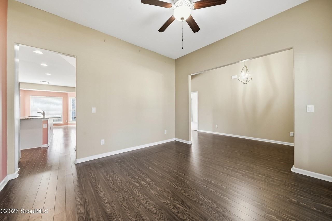 169 Coral Dr - Photo 4 of 26