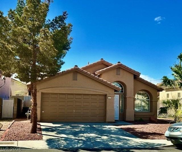9015 Coral Shale St - Photo 2 of 25