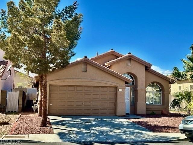 9015 Coral Shale St - Photo 3 of 25