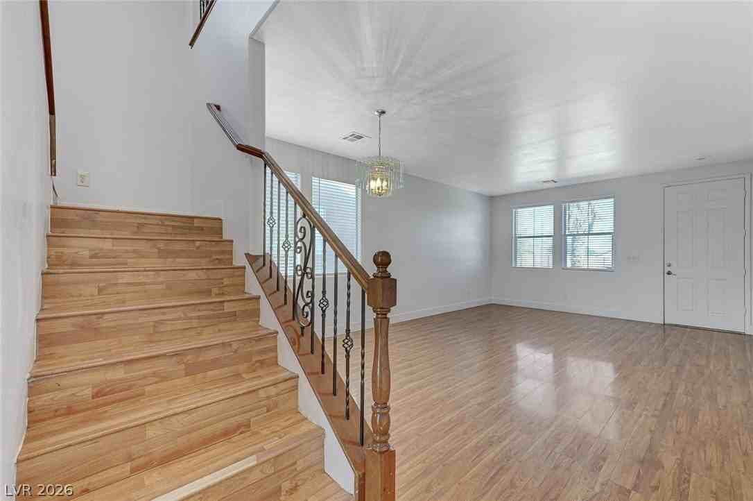 8273 Kimberly Diamond St - Photo 4 of 12