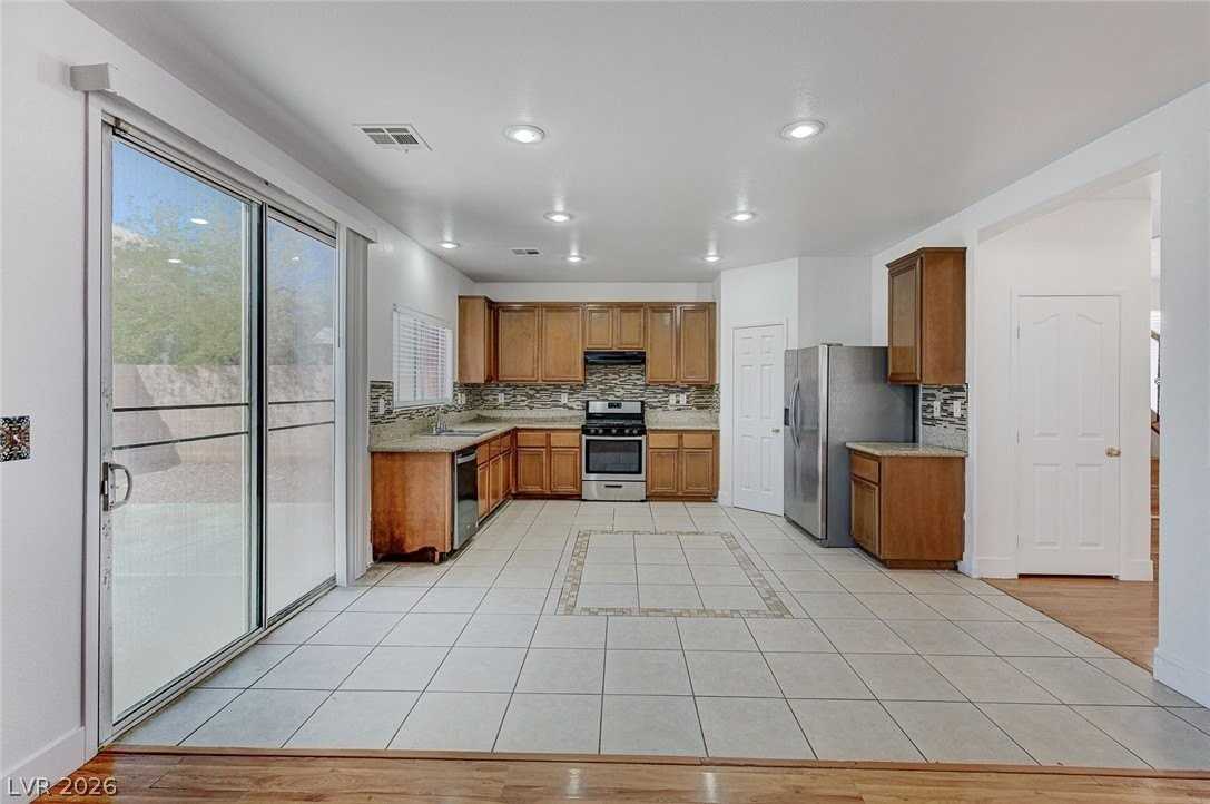 8273 Kimberly Diamond St - Photo 6 of 12