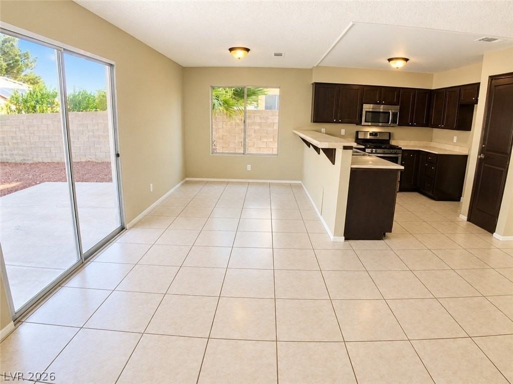 324 Dockside Ct - Photo 4 of 12