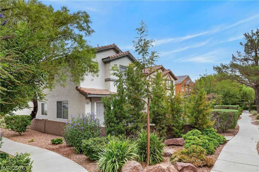 9917 Via Toro Ave - Photo 4 of 34