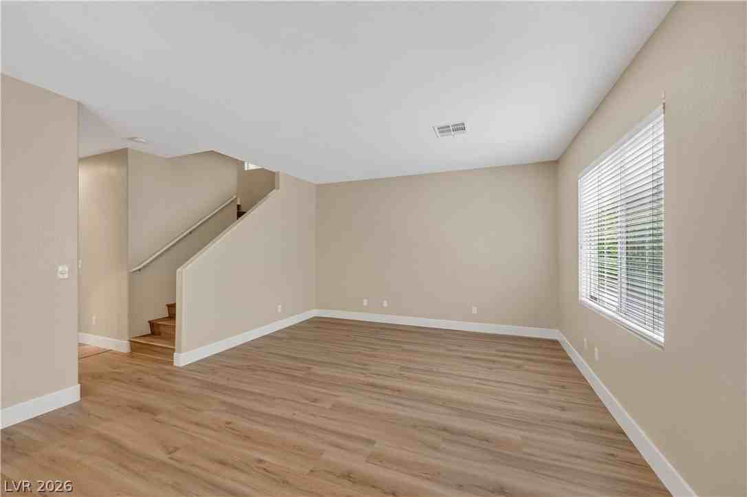 9917 Via Toro Ave - Photo 7 of 34