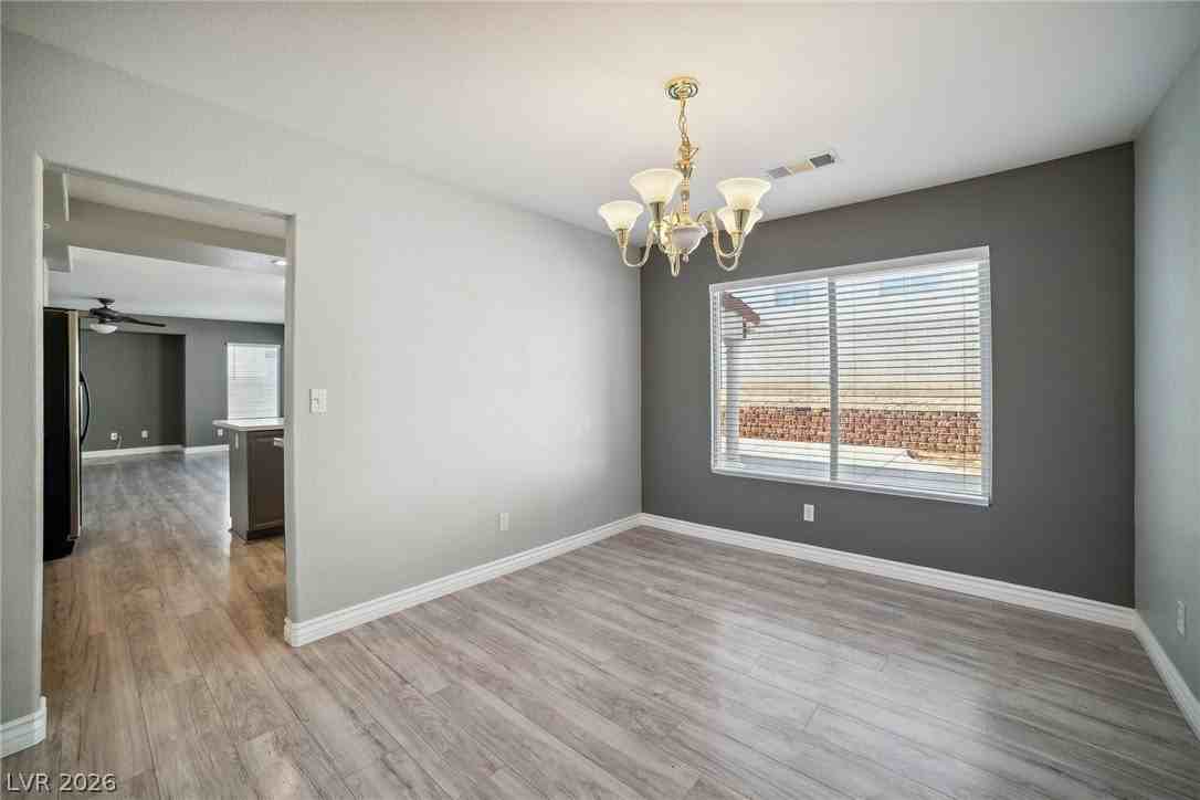 8413 Chinook Candy Ct - Photo 5 of 16