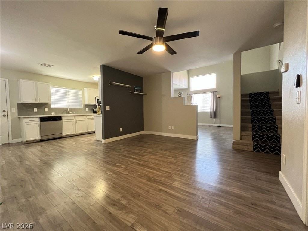 9363 Graceful Gold St - Photo 3 of 17