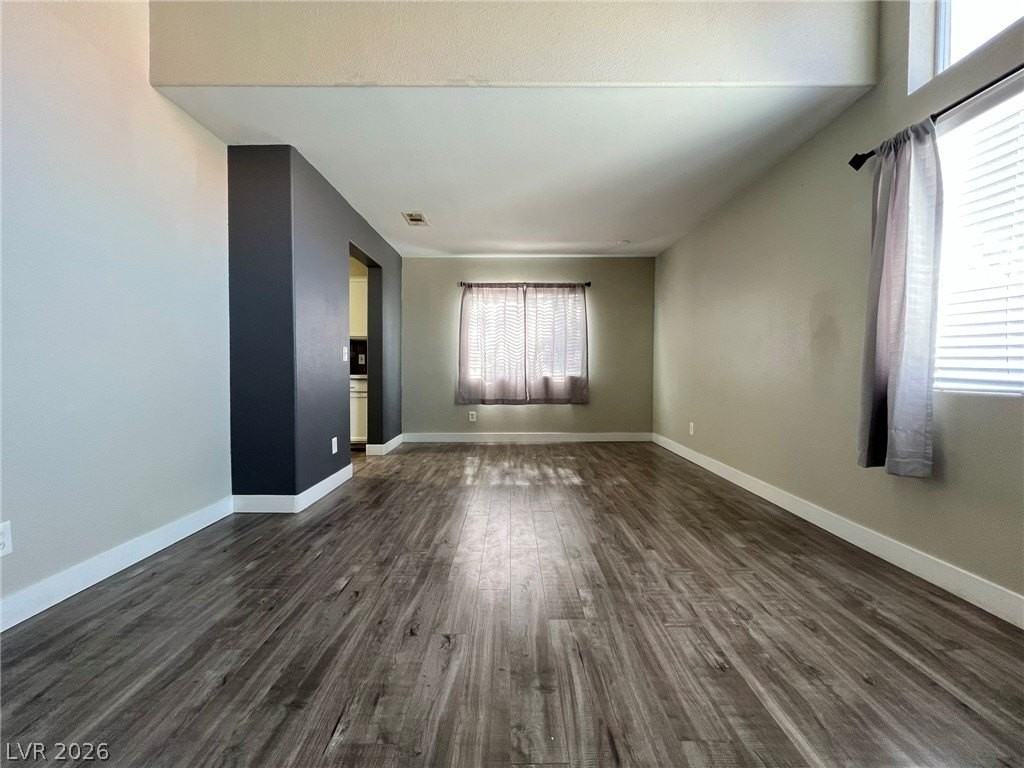 9363 Graceful Gold St - Photo 5 of 17
