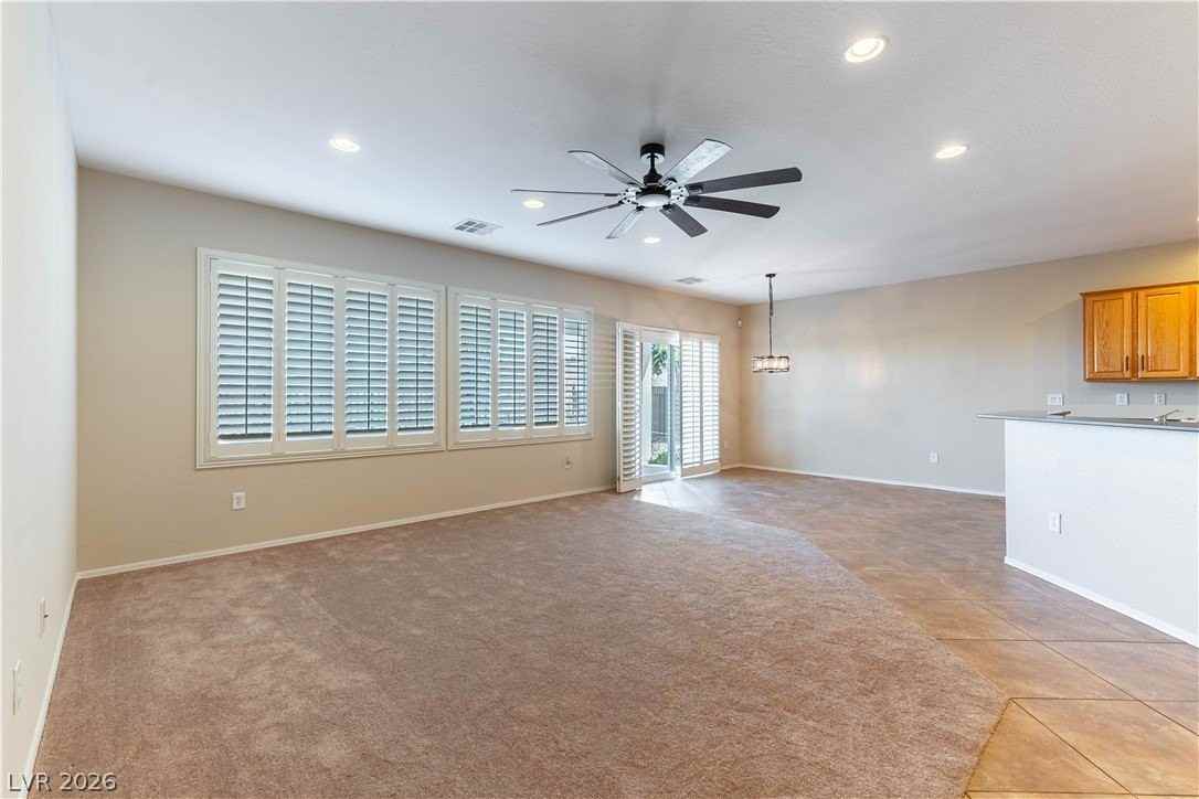 2576 Jada Dr - Photo 2 of 12