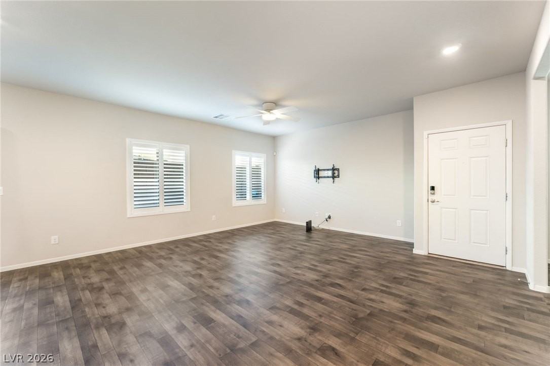 7533 Cooks Meadow St - Photo 6 of 40