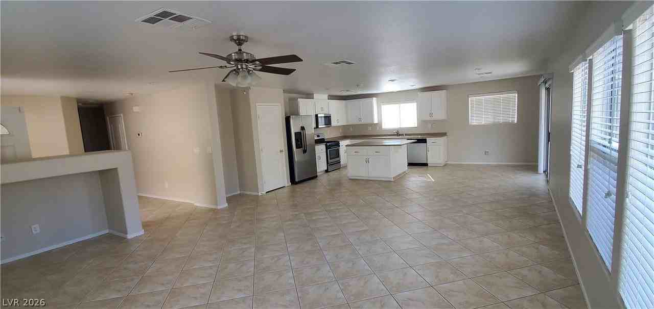 3172 Calamus Pointe Ave - Photo 4 of 13