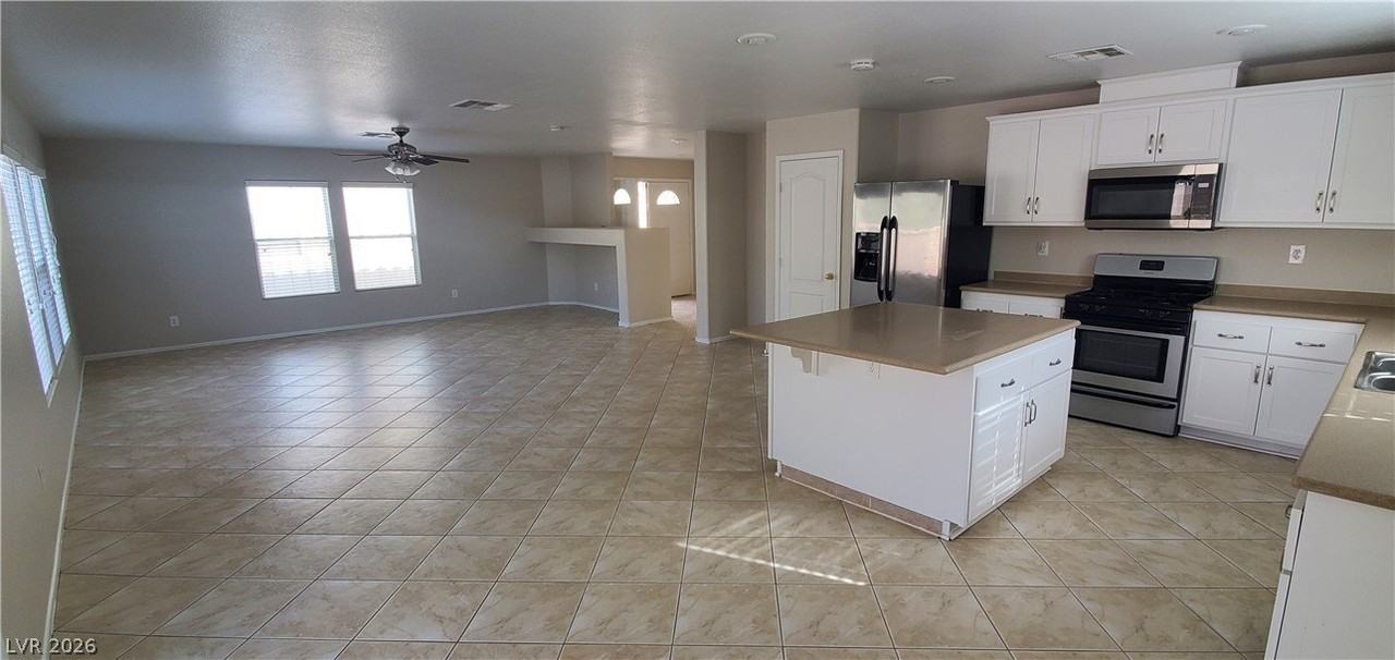 3172 Calamus Pointe Ave - Photo 5 of 13