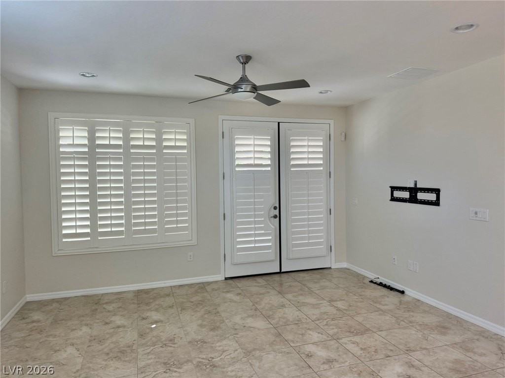 71 Berneri Dr - Photo 2 of 35