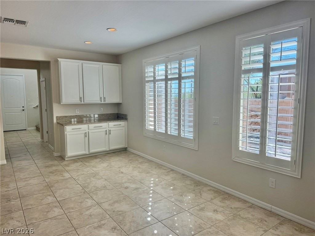 71 Berneri Dr - Photo 3 of 35