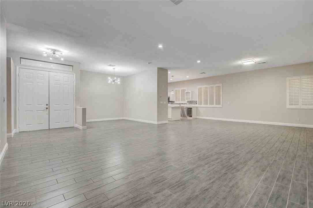 2794 Glen Port St - Photo 5 of 30