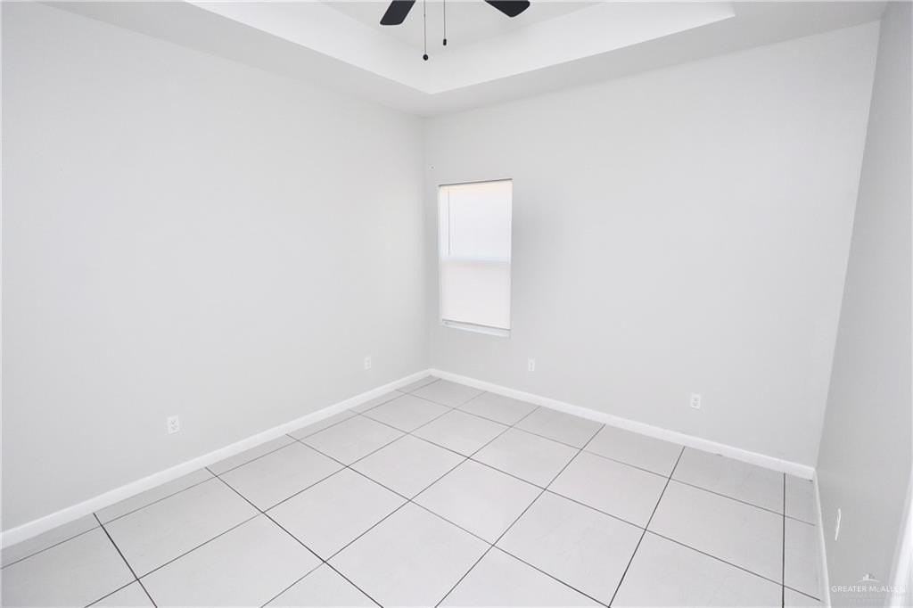 1417 S Xanthia St #4 - Photo 6 of 14