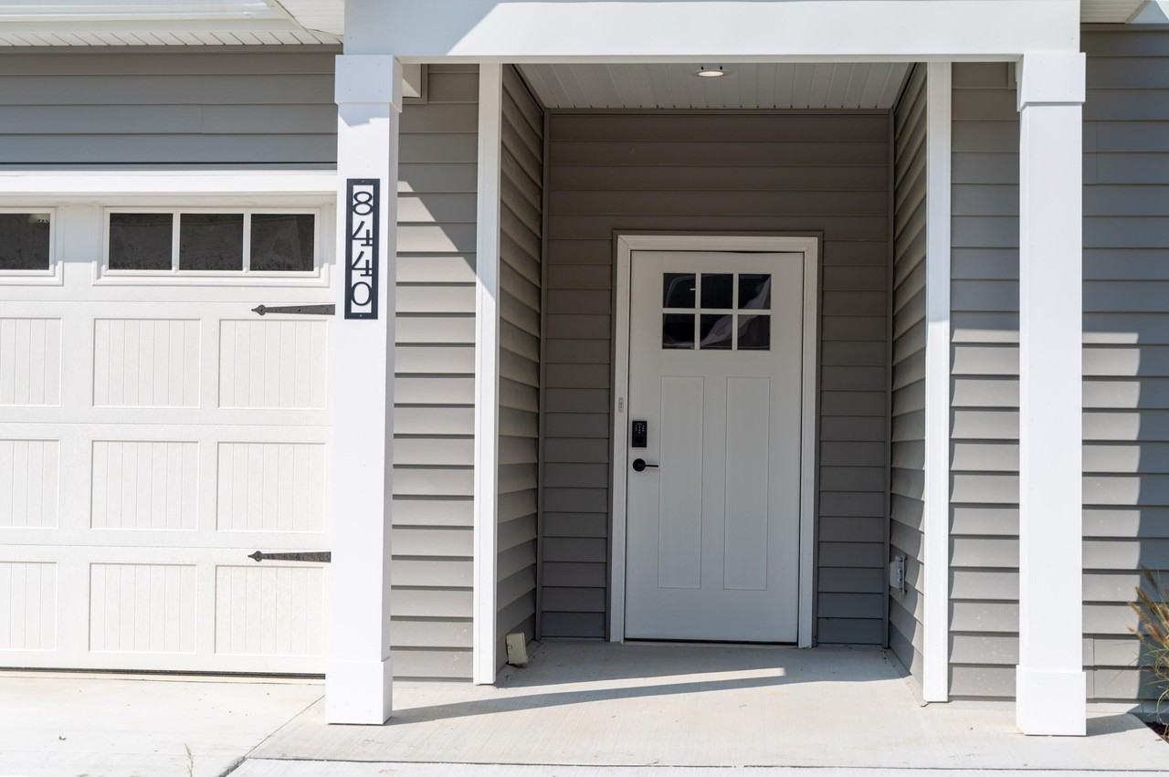 8471 Oak Shade Cir - Photo 5 of 47