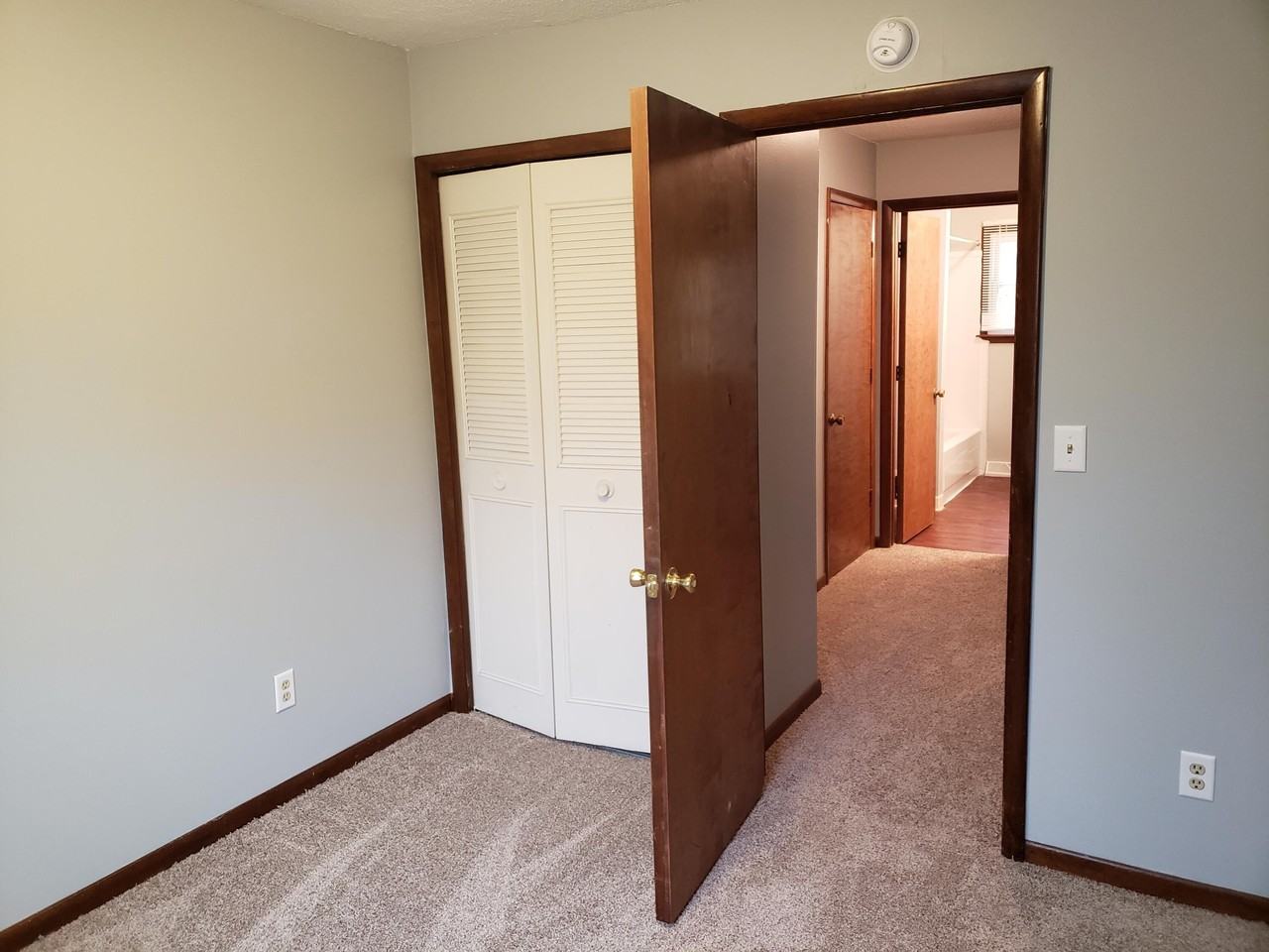 1351 S Center Rd - Photo 6 of 12