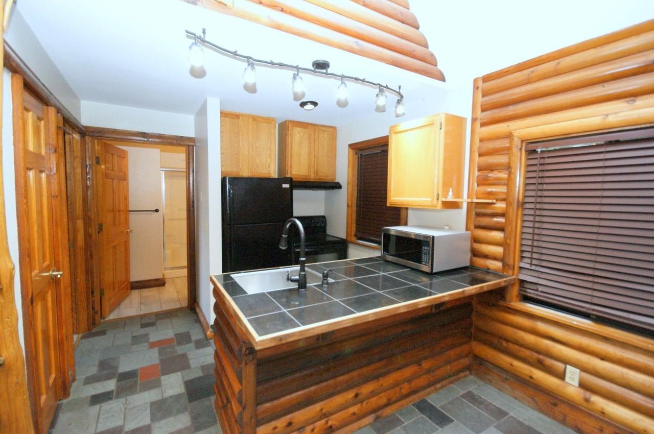 141 Settlers Ln #B - Photo 5 of 15