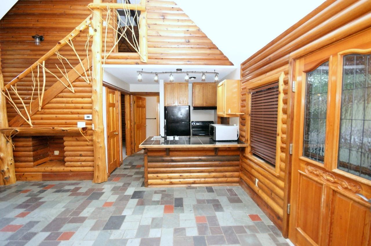 141 Settlers Ln #B - Photo 6 of 15